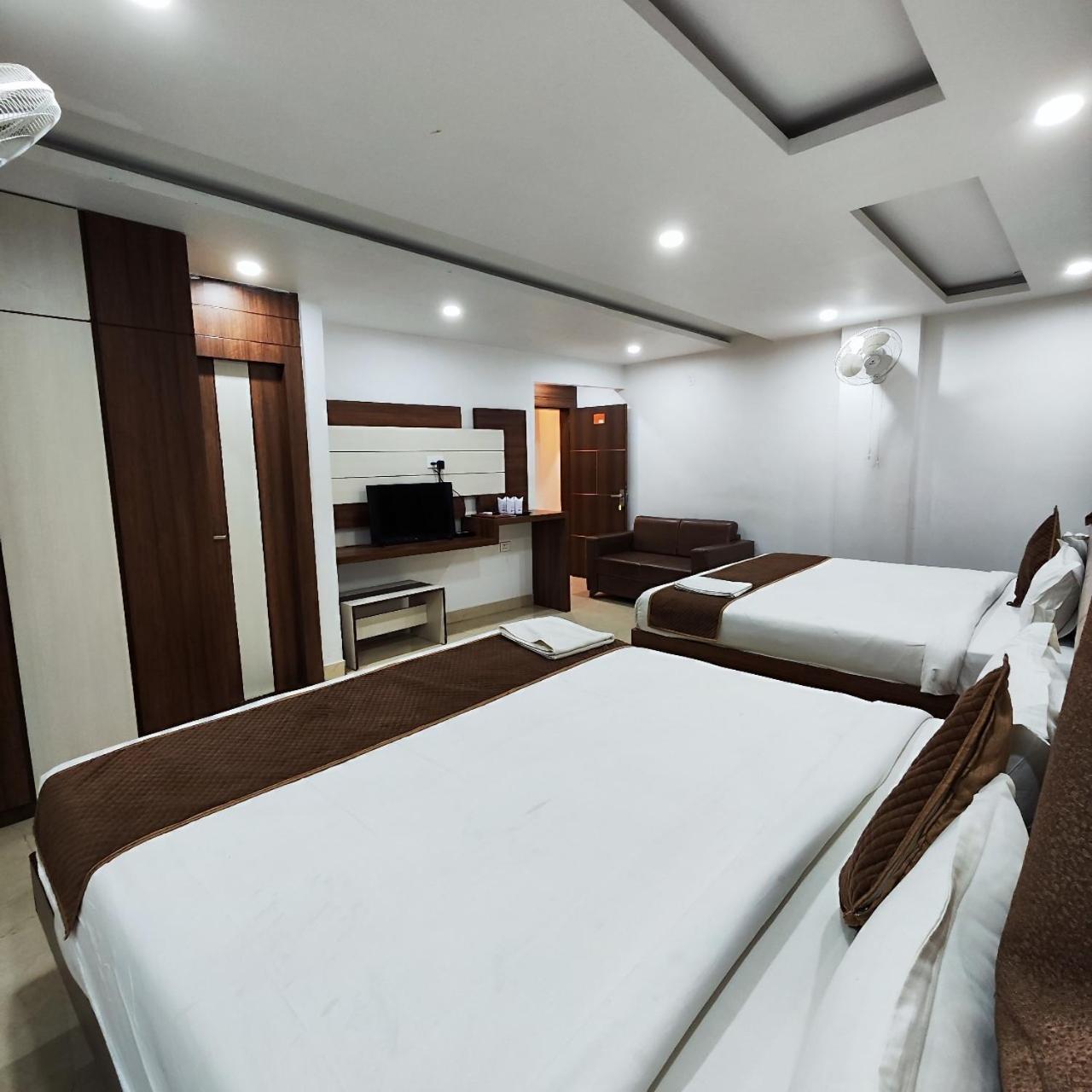 Hotel Rudraksha Inn Деогар Екстер'єр фото
